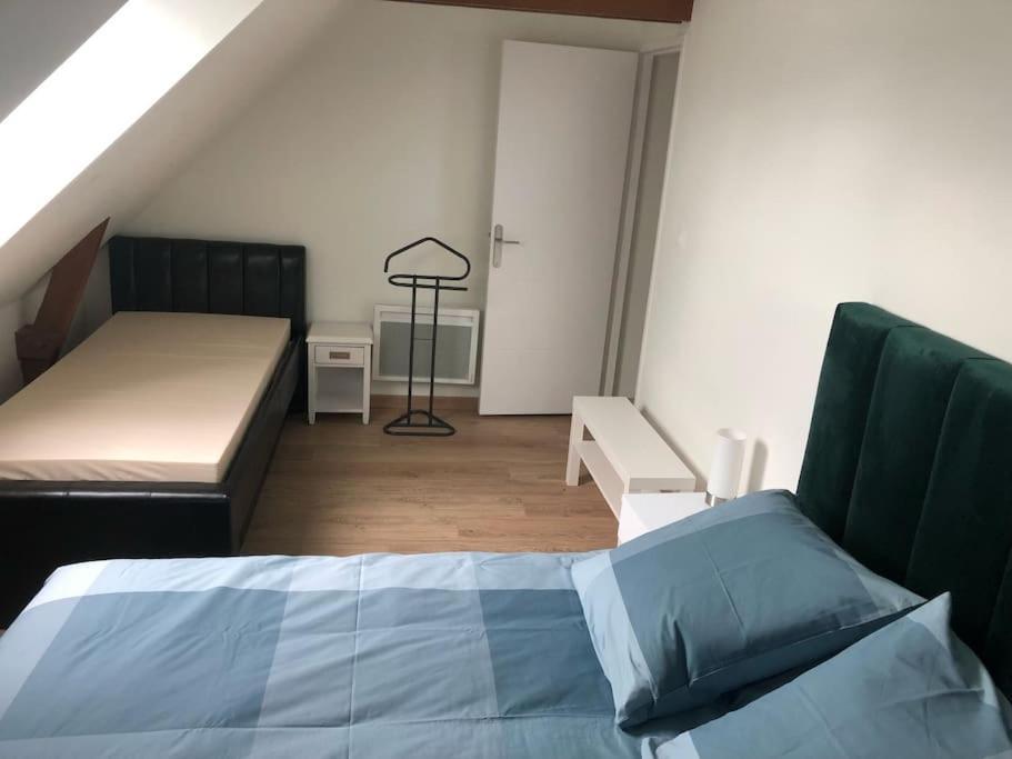 Residence Merlin Appart Des Druides Saint-Malon-sur-Mel Luaran gambar