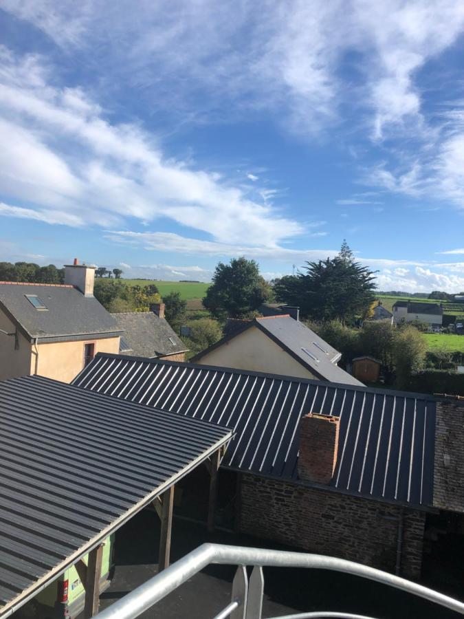 Residence Merlin Appart Des Druides Saint-Malon-sur-Mel Luaran gambar