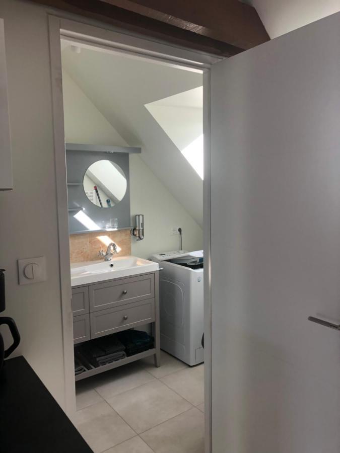 Residence Merlin Appart Des Druides Saint-Malon-sur-Mel Luaran gambar
